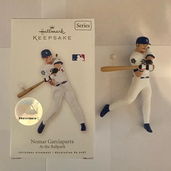 Hallmark Keepsake MLB Dodgers Nomar Garciaparra Ornament - Picture 1 of 1